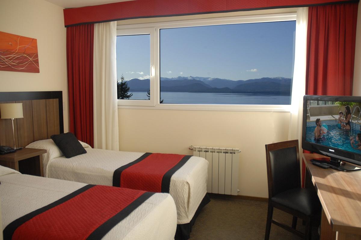 Huinid Pioneros Hotel San Carlos de Bariloche Bagian luar foto