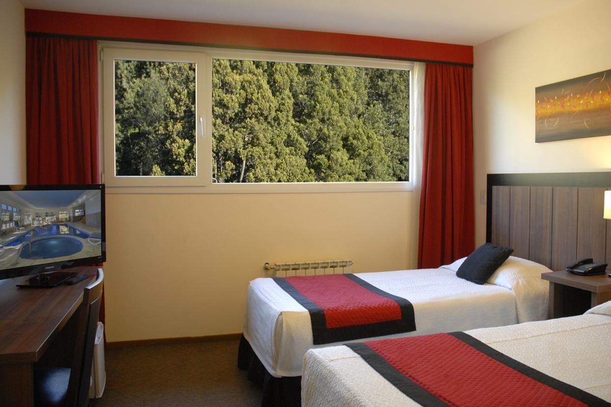 Huinid Pioneros Hotel San Carlos de Bariloche Bagian luar foto