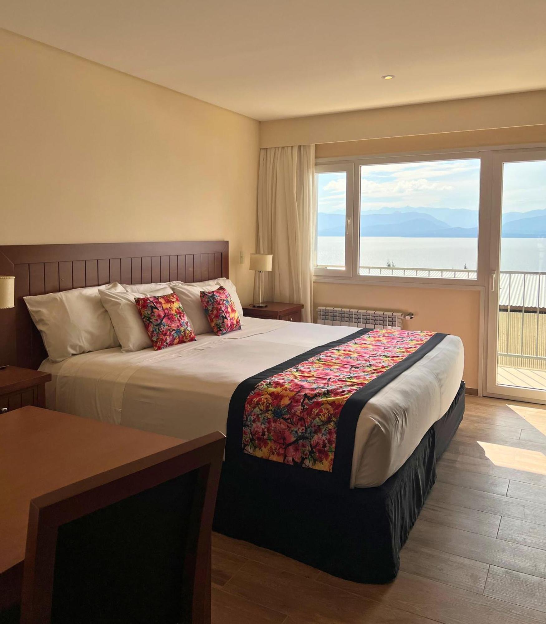 Huinid Pioneros Hotel San Carlos de Bariloche Ruang foto